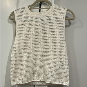 Elegant White Sleeveless Knit Top